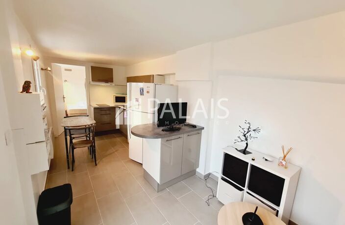 F2 MEUBLE-SAINT PIERRE DE FERIC — photo 3