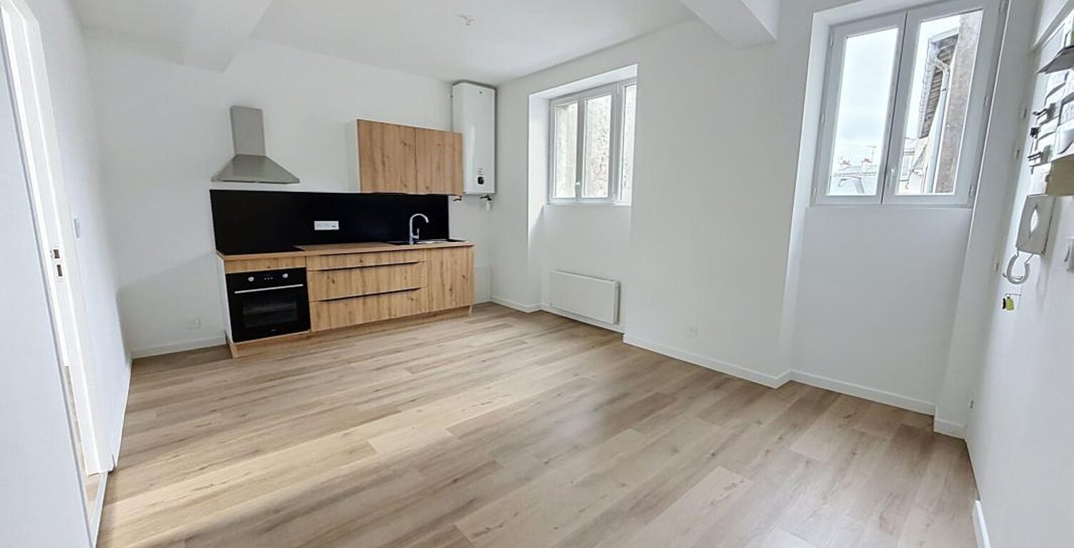 Appartement À Louer — photo 1