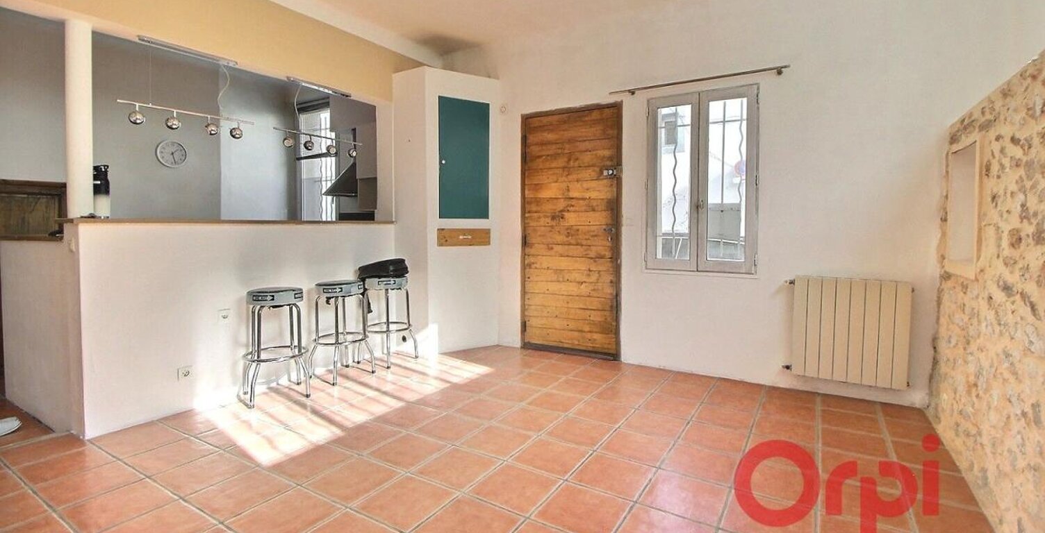 Appartement 2 chambres à Louer Marseille 13007 — photo 1