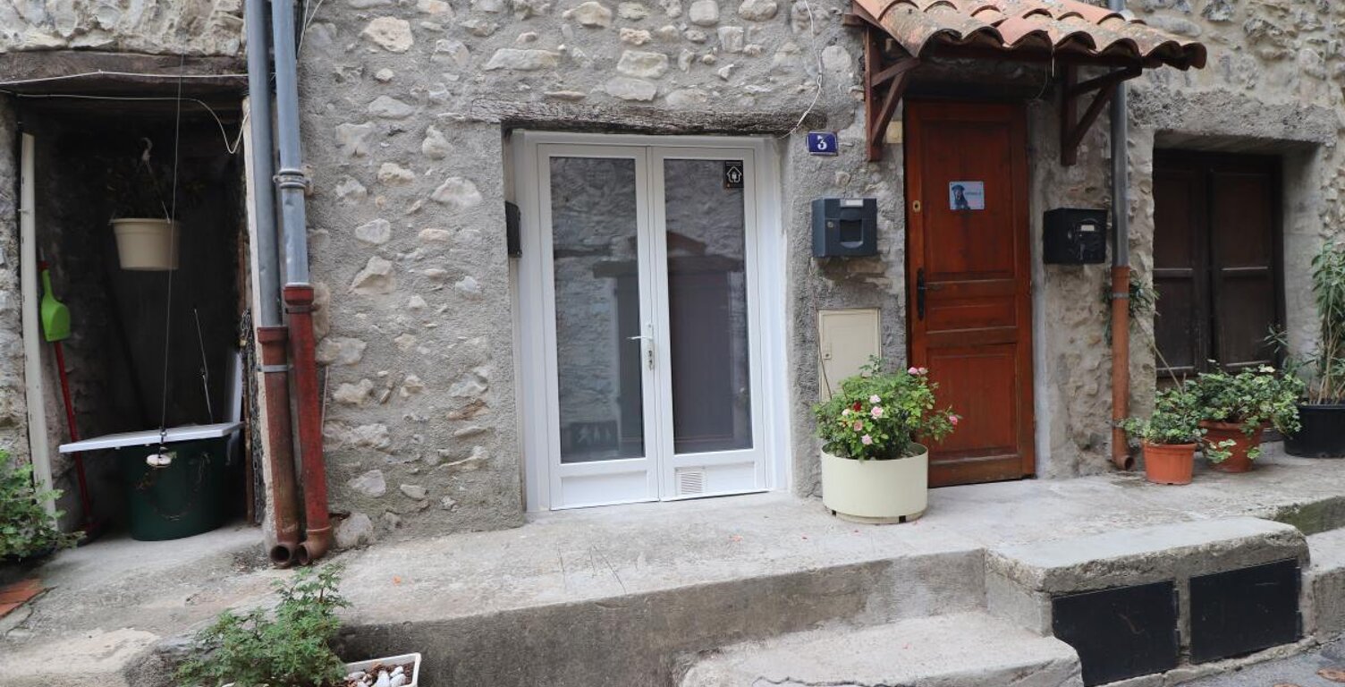 L'ESCARENE - Appartement MEUBLE À Louer — photo 1