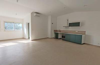 Appartement T3 entièrement rénové – Dernier étage – Roquemaure — photo du bien