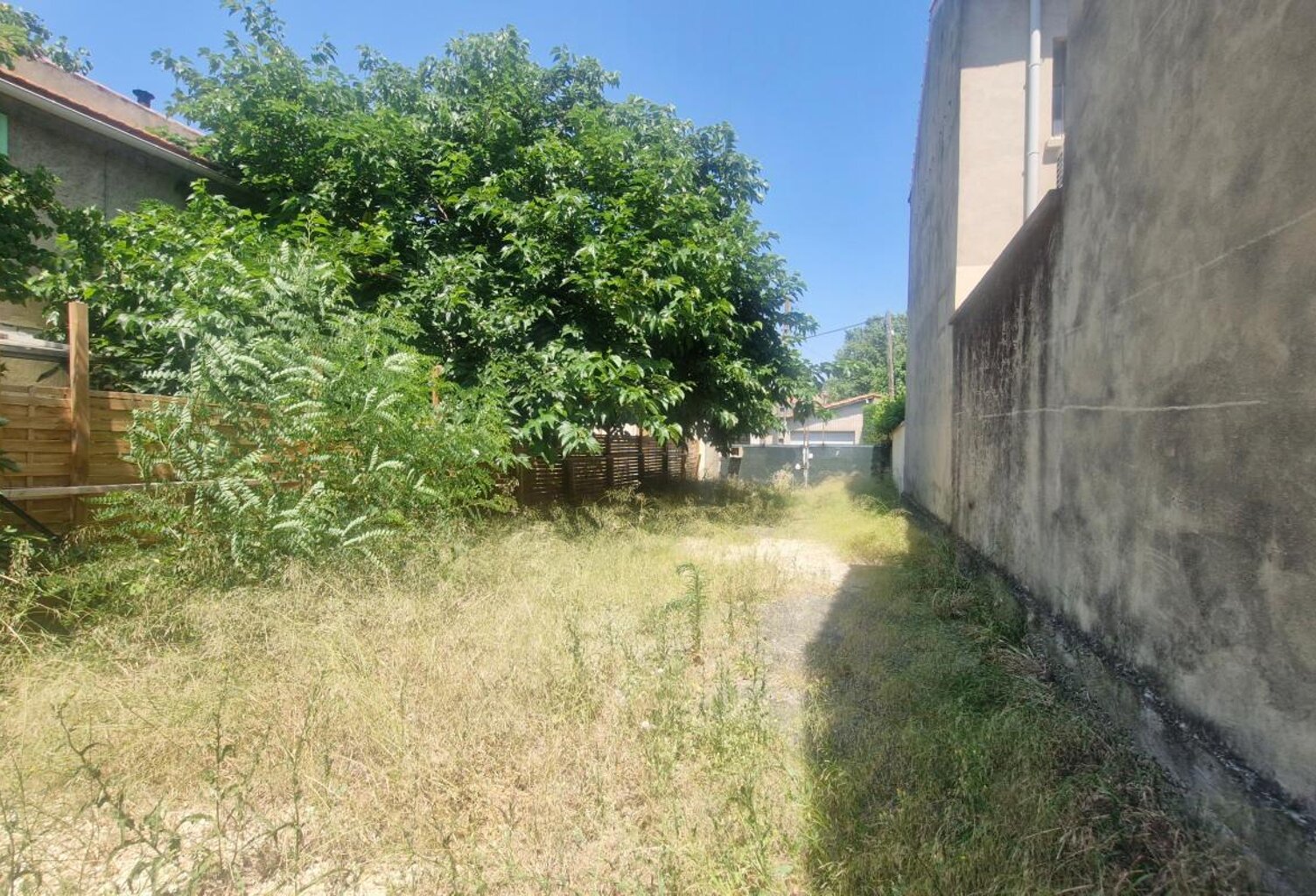 Terrain À Vendre à viabiliser, 720 m², Quartier des sources — photo 1
