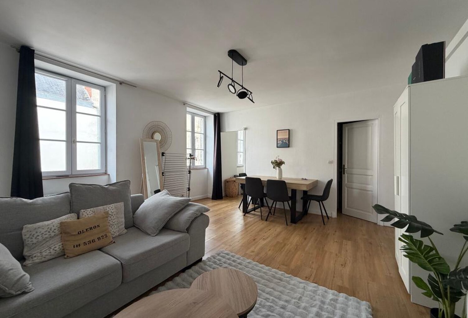 Appartement À Vendre — photo 1