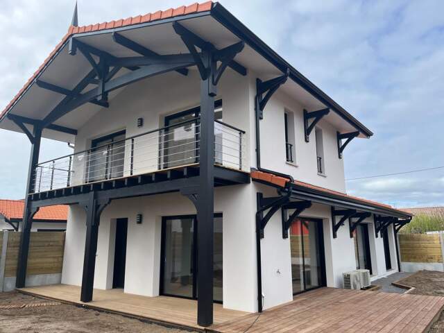 Location – Maison  meublée de standing – Gujan-Mestras (127 m²) — photo du bien