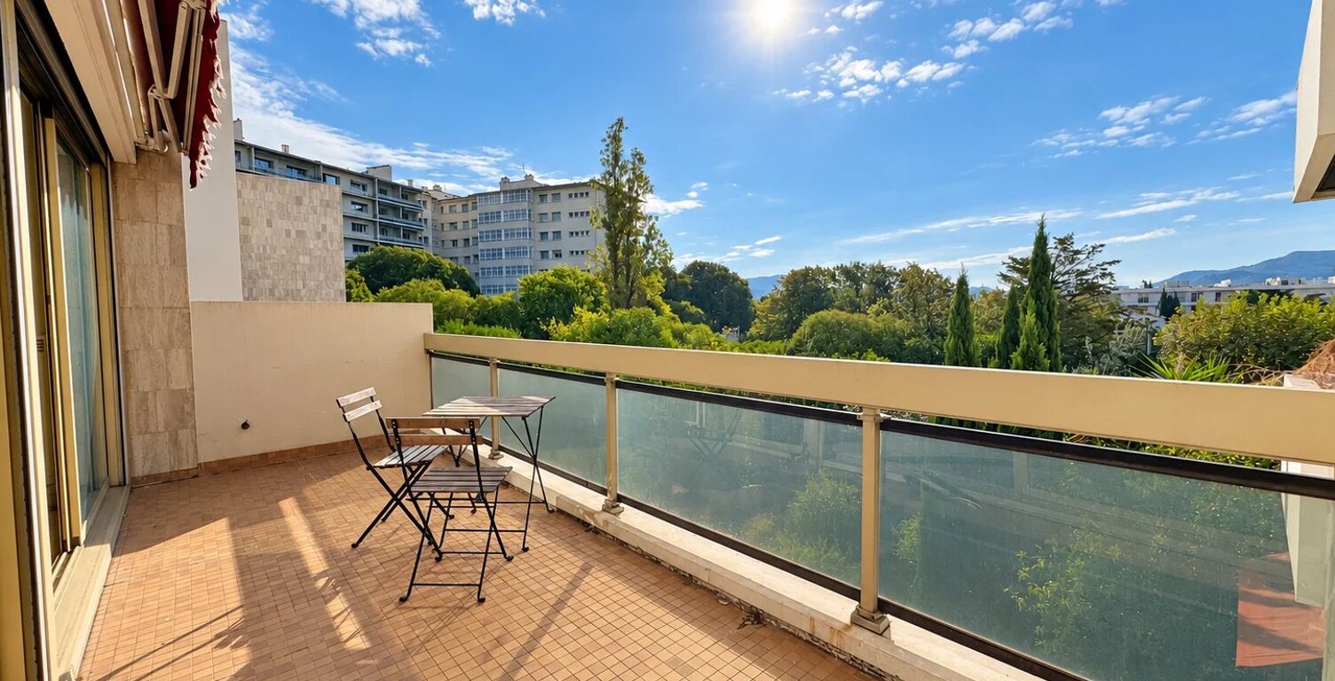 Marseille 8ème – Carré d’Or – Appartement 4 pièces de 112 m² ave — photo 1