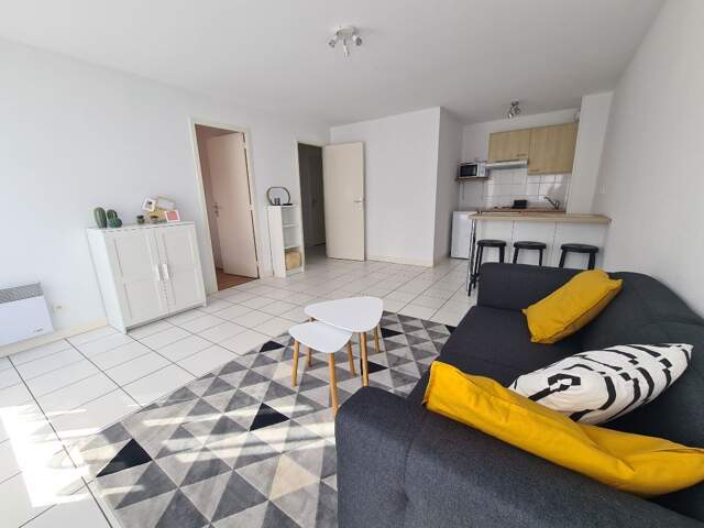 Appartement Bordeaux T2 MEUBLE 38 m2 — photo du bien