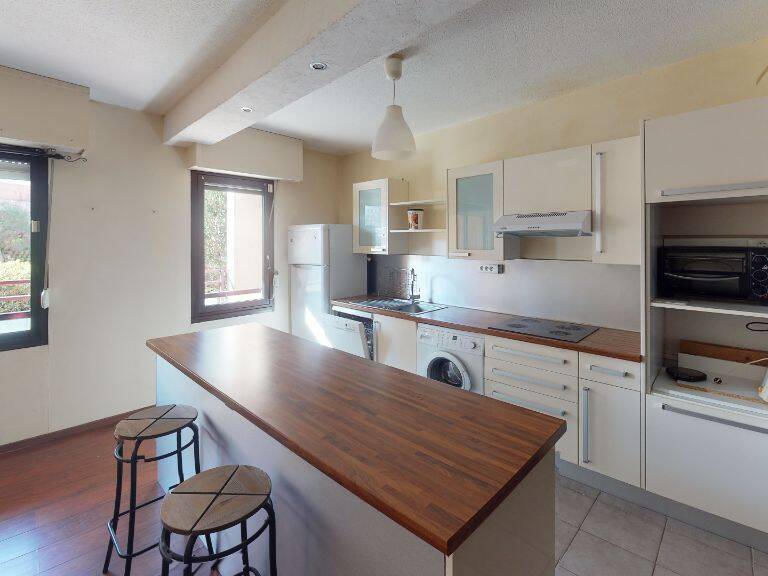 Toulouse, quartier Jolimont, Appartement T3 meublé de 66 m² avec parking à proximité du métro — photo 1