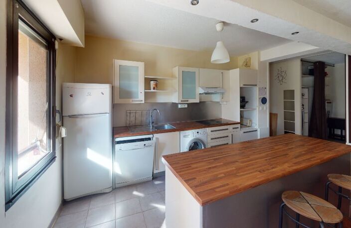 Toulouse, quartier Jolimont, Appartement T3 meublé de 66 m² avec parking à proximité du métro — photo 2