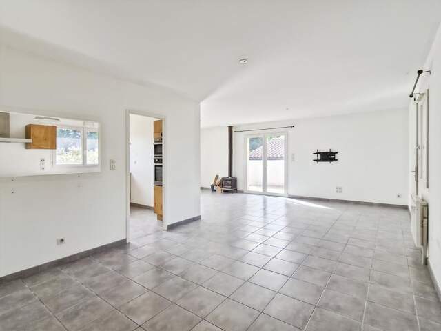 DREMIL LAFAGE - Maison T4 avec Double garage, Piscine et Dépendance — photo du bien