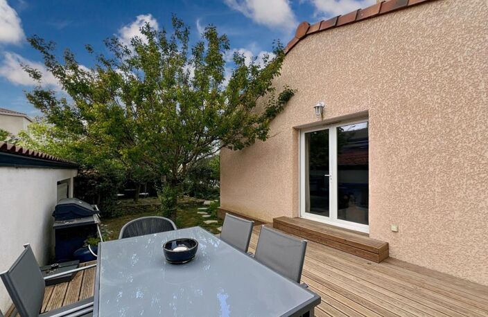 DREMIL LAFAGE - Maison T4 avec Double garage, Piscine et Dépendance — photo 2