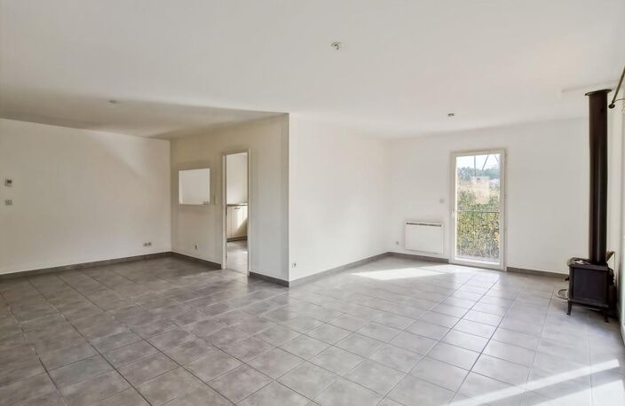 DREMIL LAFAGE - Maison T4 avec Double garage, Piscine et Dépendance — photo 3