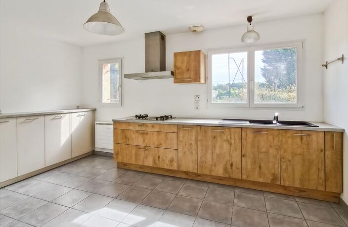 DREMIL LAFAGE - Maison T4 avec Double garage, Piscine et Dépendance — photo 4