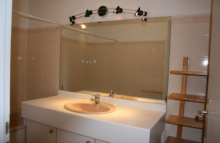 Appartement de 78m2 à louer sur Lyon 06 — photo 5