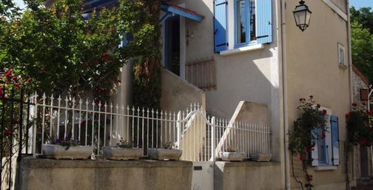 Maison de 130m2 à louer sur Montvendre — photo 1
