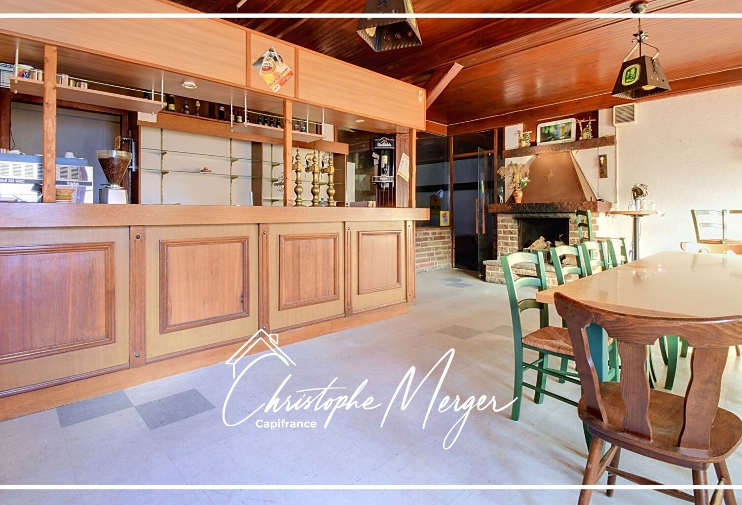 Immeuble à vendre DOLVING (57), proche de Sarrebourg, bar - restaurant - appartement, avec jardin — photo 1