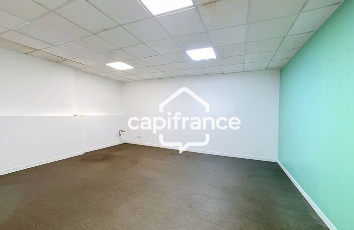 Local/bureau 48 m² A LOUER Moudong BAIE MAHAULT (971) — photo 5