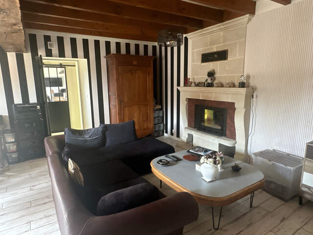 Saumur(49400) à 2,5km du coeur de ville, maison de 110m² entièrement restaurée - Garage - Jardin indépendant — photo du bien