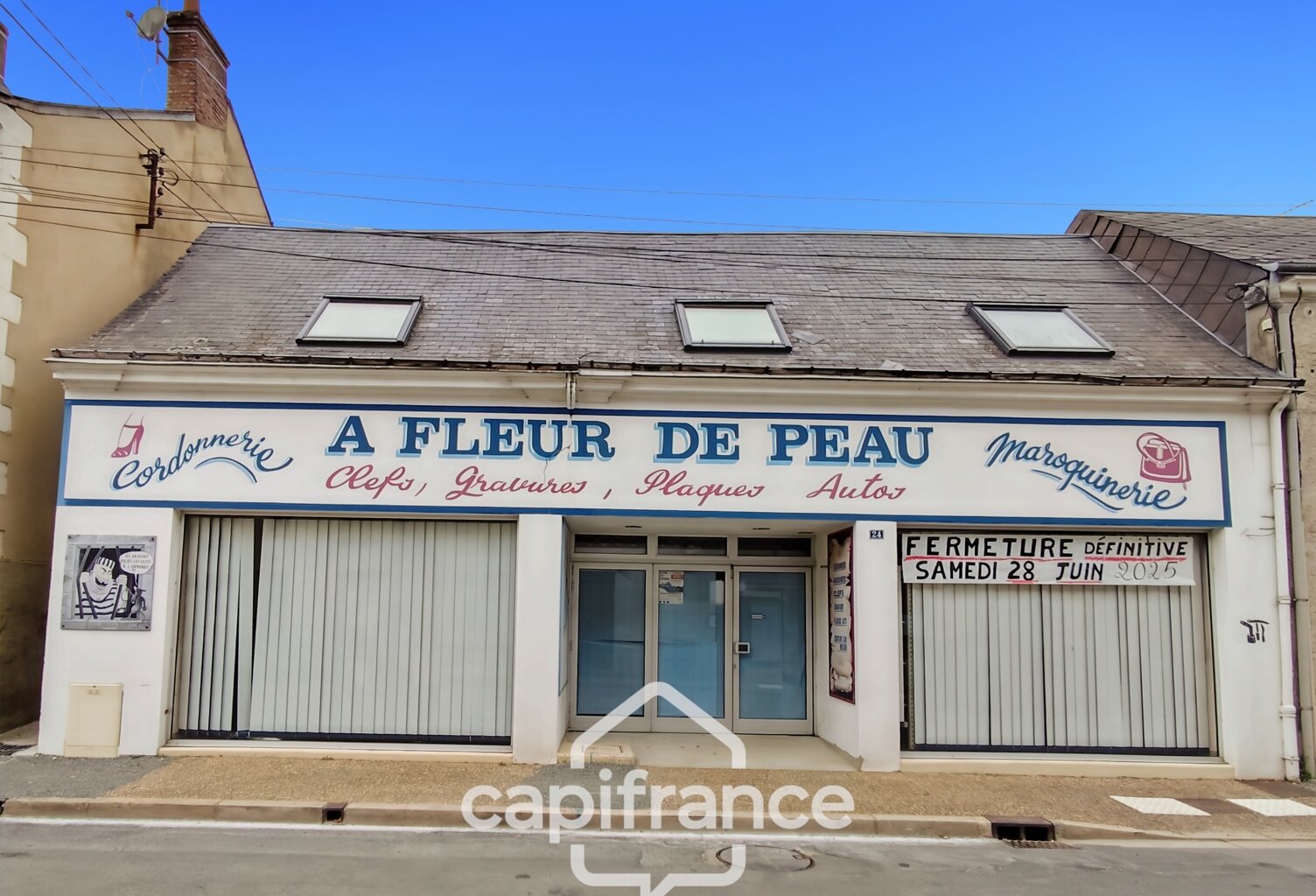 Local/bureau à vendre BESSE SUR BRAYE (72) — photo 1