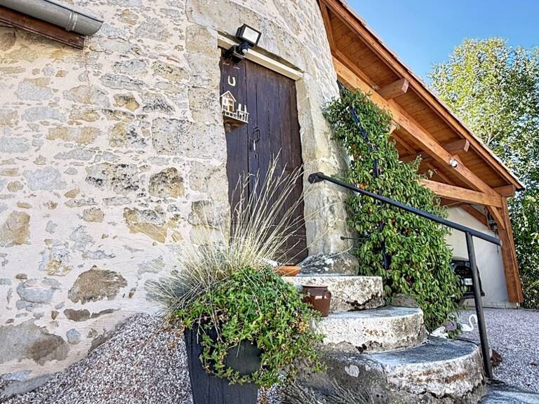 A VENDRE UN ANCIEN MOULIN, UNE VUE À 360° ET PRÈS DE 6 000 m² DE TERRAIN — photo 1