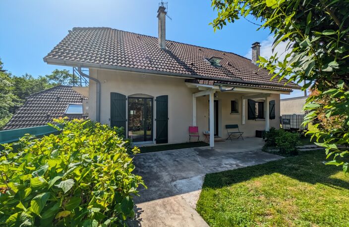 À vendre Maison 6 pièces LOISIN (74) Maison familiale avec piscine et dépendance – Secteur recherché aux portes de Genève — photo 2