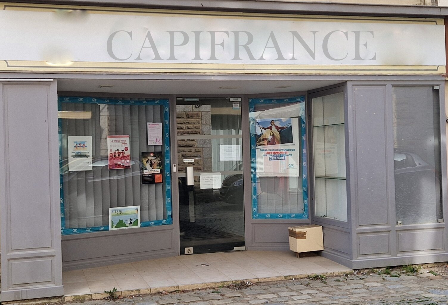 Local/bureau à vendre PONTRIEUX (22) — photo 1