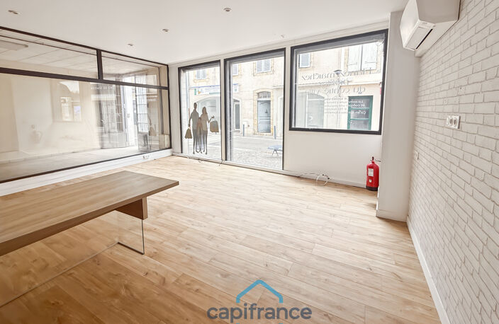 Dpt Landes (40), à vendre AIRE SUR L'ADOUR Local/Bureaux de 72m² utilisables + cave, bon emplacement au centre-ville — photo 4