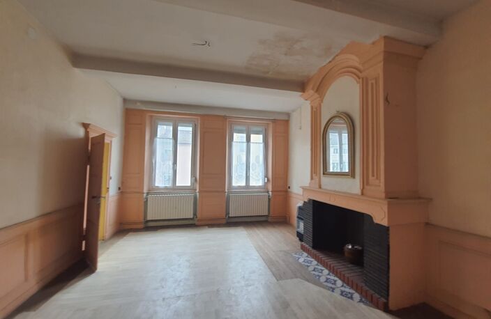 Dpt Vosges (88), à vendre RAMBERVILLERS immeuble T15 de 280 m2 à rénover en 5 ou 6 appartements avec cour — photo 4