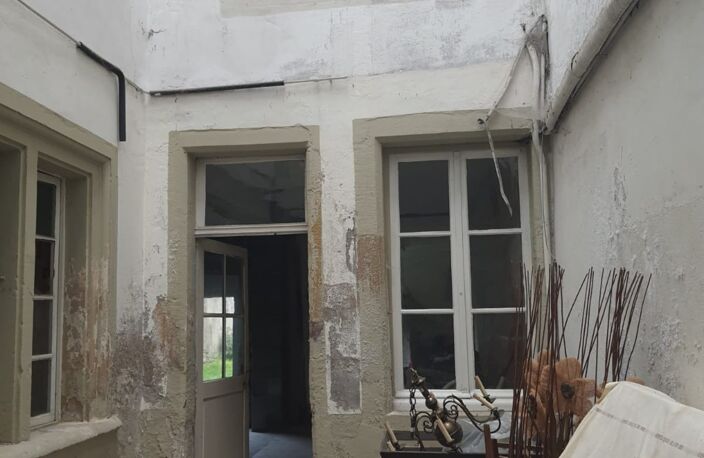 Dpt Vosges (88), à vendre RAMBERVILLERS immeuble T15 de 280 m2 à rénover en 5 ou 6 appartements avec cour — photo 5