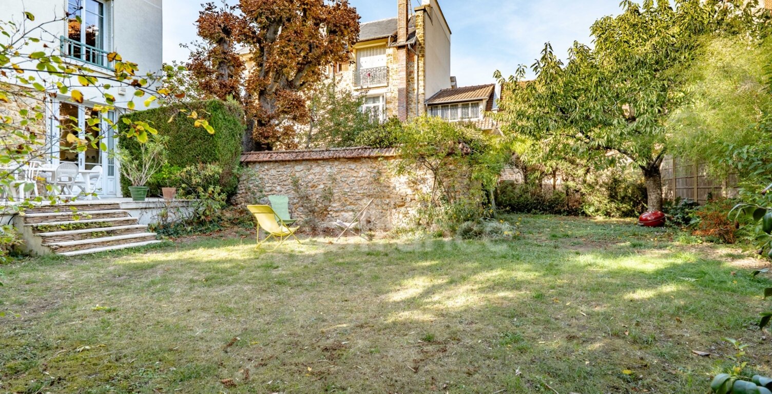 LE CHESNAY, PLATEAU SAINT ANTOINE, PROCHE VERSAILLES MAISON à VENDRE de 220 m2 avec 7 chambres - JARDIN — photo 1