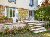 LE CHESNAY, PLATEAU SAINT ANTOINE, PROCHE VERSAILLES MAISON à VENDRE de 220 m2 avec 7 chambres - JARDIN — photo 2