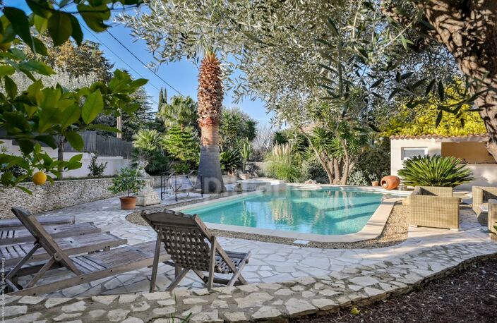 Maison à vendre 7 pièces CEYRESTE (13) piscine pool-house sur 1200 m2 de terrain — photo 2