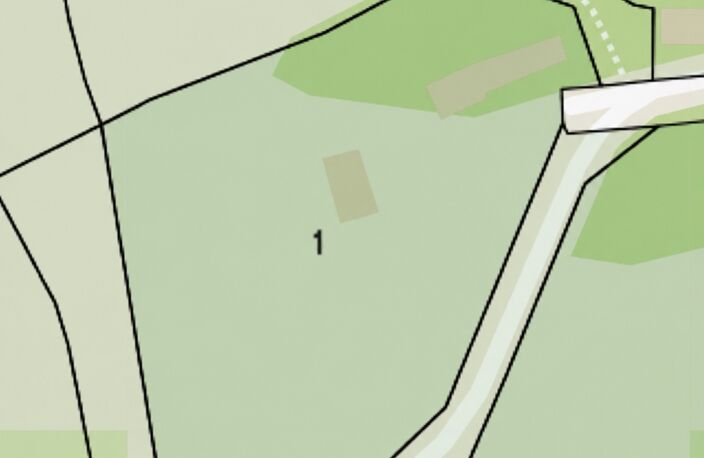 EXCLUSIVITÉ - TERRAIN AVEC HANGAR ET RUINE À TREBRIVAN — photo 3