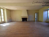 A vendre Corps de ferme à rénover entièrement proche BETZ(60)– Maison de maître de 450 m² -8 chambres -plusieurs bâtiments et terrain de 6 000 m² – Projet destiné à un professio — photo 4