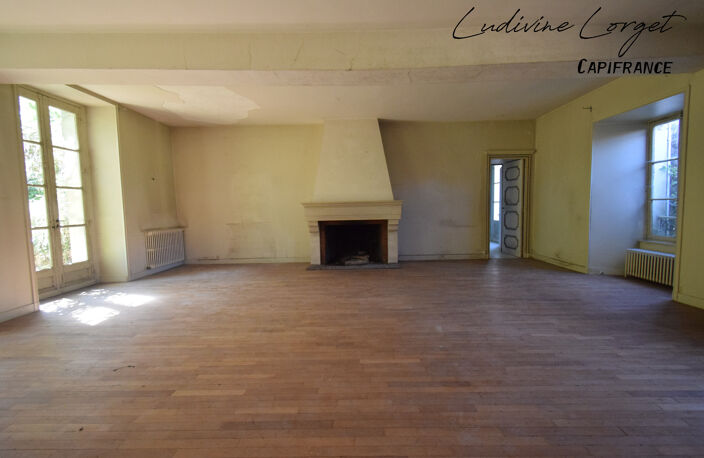 A vendre Corps de ferme à rénover entièrement proche BETZ(60)– Maison de maître de 450 m² -8 chambres -plusieurs bâtiments et terrain de 6 000 m² – Projet destiné à un professio — photo 4