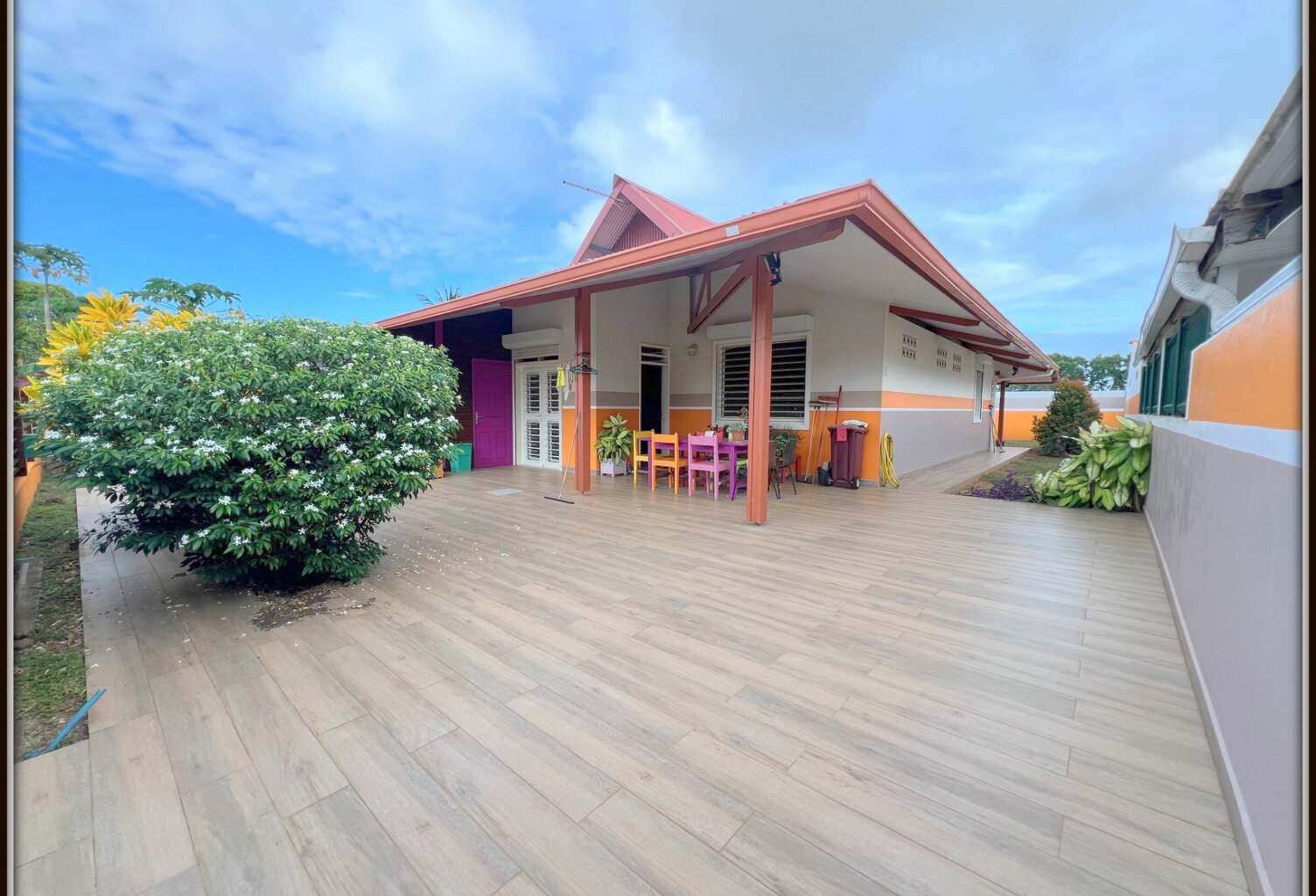 A VENDRE A KOUROU (GUYANE FRANCAISE) UNE MAGNIFIQUE MAISON INDIVIDUELLE T5 de 91 m² - TERRAIN DE 425 m² - AU PRIX DE 307 000 € — photo 1