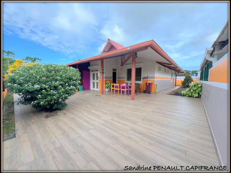 A VENDRE A KOUROU (GUYANE FRANCAISE) UNE MAGNIFIQUE MAISON INDIVIDUELLE T5 de 91 m² - TERRAIN DE 425 m² - AU PRIX DE 307 000 € — photo 1