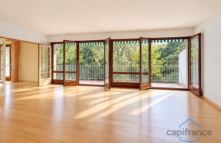 ENTRÉE DU PARC DE MAISONS-LAFFITTE - APPARTEMENT FAMILIAL TRÈS LUMINEUX — photo 2
