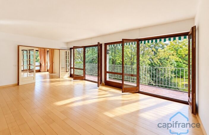 ENTRÉE DU PARC DE MAISONS-LAFFITTE - APPARTEMENT FAMILIAL TRÈS LUMINEUX — photo 5