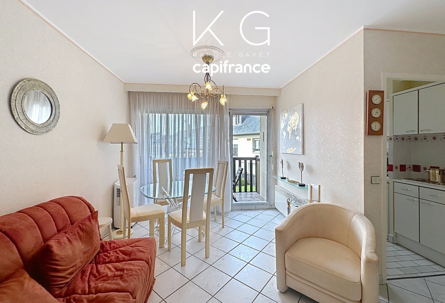 Deauville, place Morny, bel appartement T2 à vendre 33m2 au 2e étage, balcon sur jardins, cave — photo 1