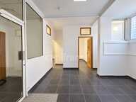 A Louer, Bureaux rénovés - 90 m² – BASSE-TERRE, CENTRE-VILLE — photo 2