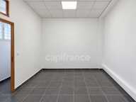 A Louer, Bureaux rénovés - 90 m² – BASSE-TERRE, CENTRE-VILLE — photo 4