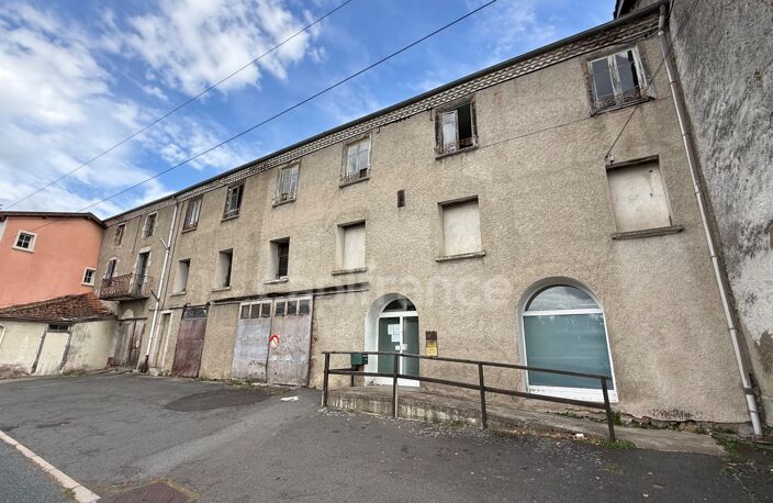 IMMEUBLE DE 420 M2, BUREAUX, 2 GARAGES DE 60 ET 80 M2, CRÉATION PLUSIEURS HABITATIONS, COUR, STATIONNEMENT — photo 4