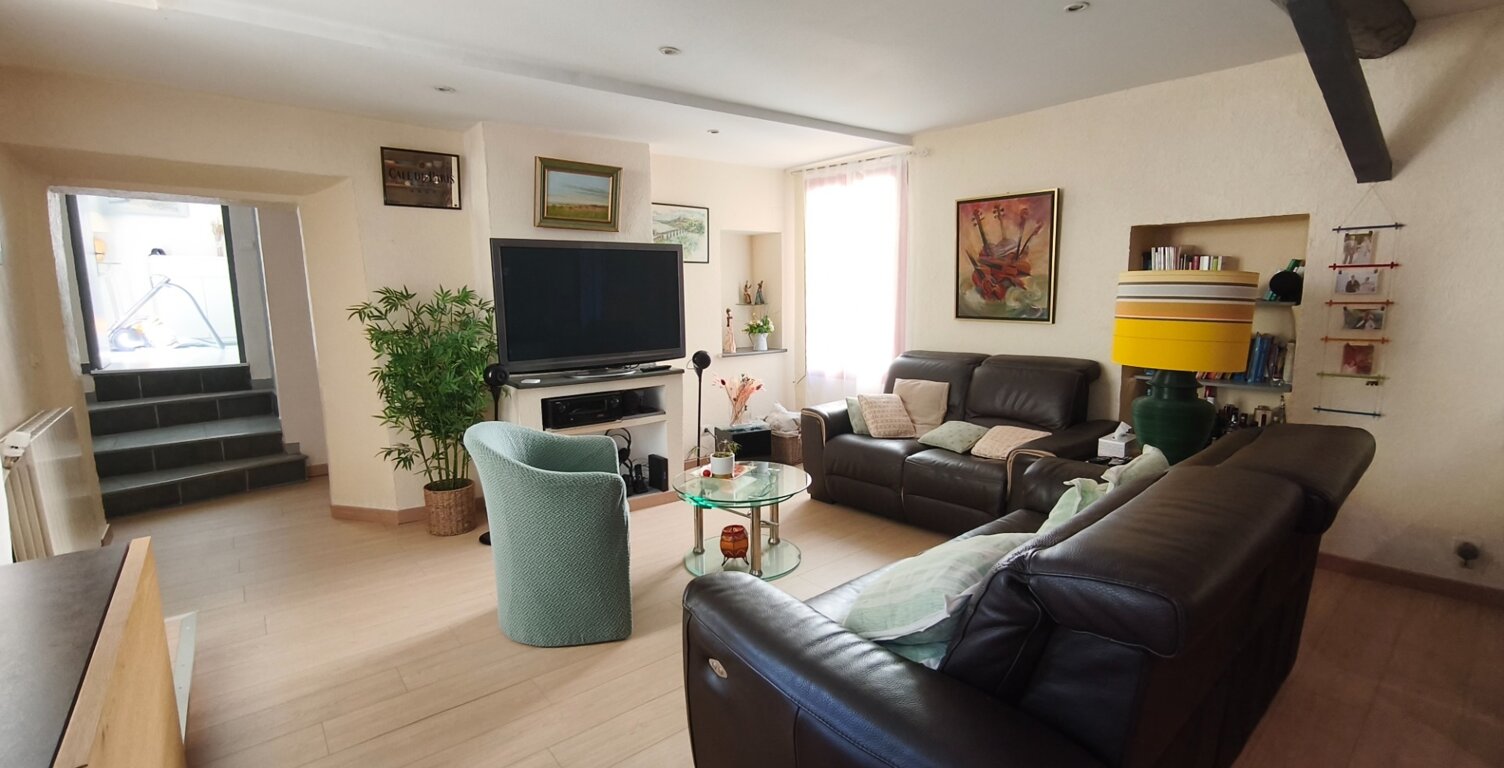 maison de village de caractère, 5 chambres, 200 m² — photo 1