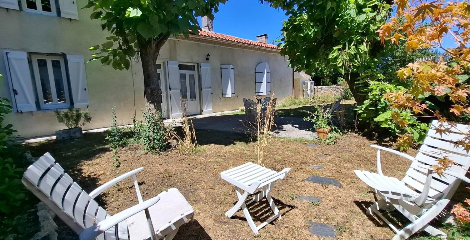 Maison à vendre 4 pièces SAINT ESTEPHE (33) — photo 1