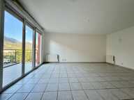 Dpt Haute Savoie (74), à vendre FAVERGES appartement T3 ( 73,83 m2) Expo Nord Ouest au 2ème étage avec terrasse — photo 2