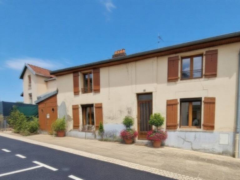 MAISON à vendre VITTEL (88) Possibilité création 2 appartements T2 et T3 sur TERRAIN de 400 m2 — photo 1