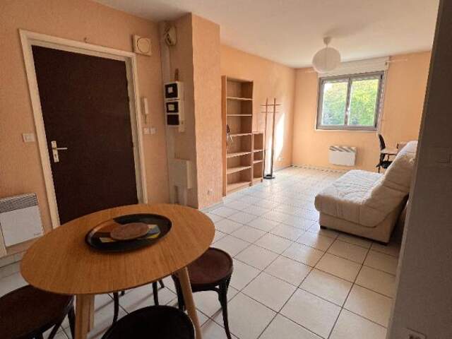 T2 meublé 40 m² avec garage - Saint-Étienne hyper centre / Fauriel — photo du bien