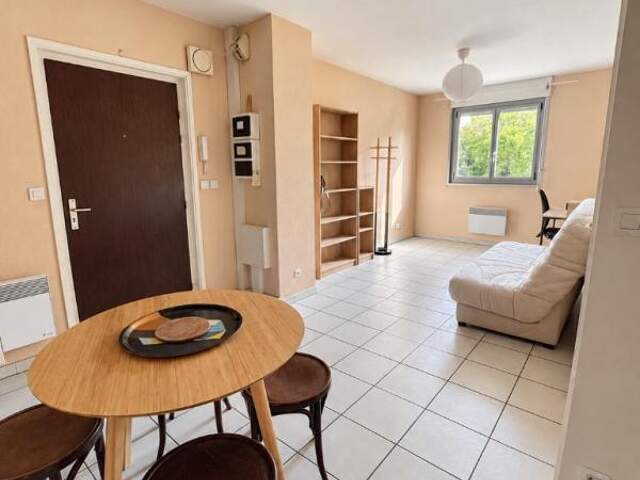 T2 meublé 40 m² avec garage - Saint-Étienne hyper centre / Fauriel — photo du bien