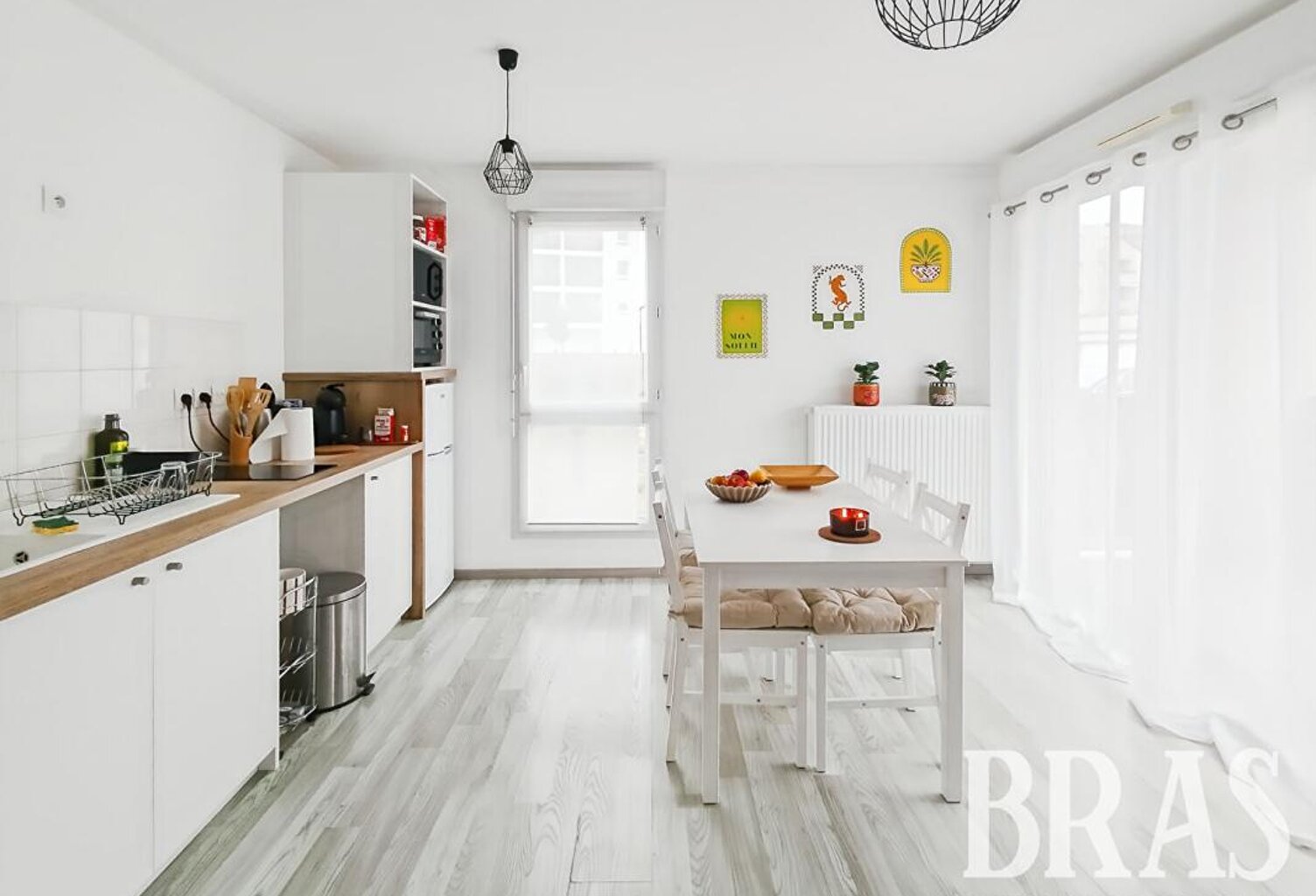 Appartement  T1 bis avec cave et parking — photo 1