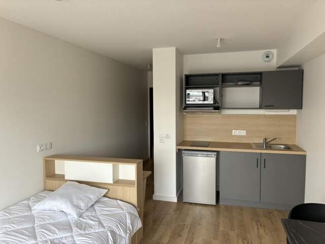 Studio meublé — photo du bien
